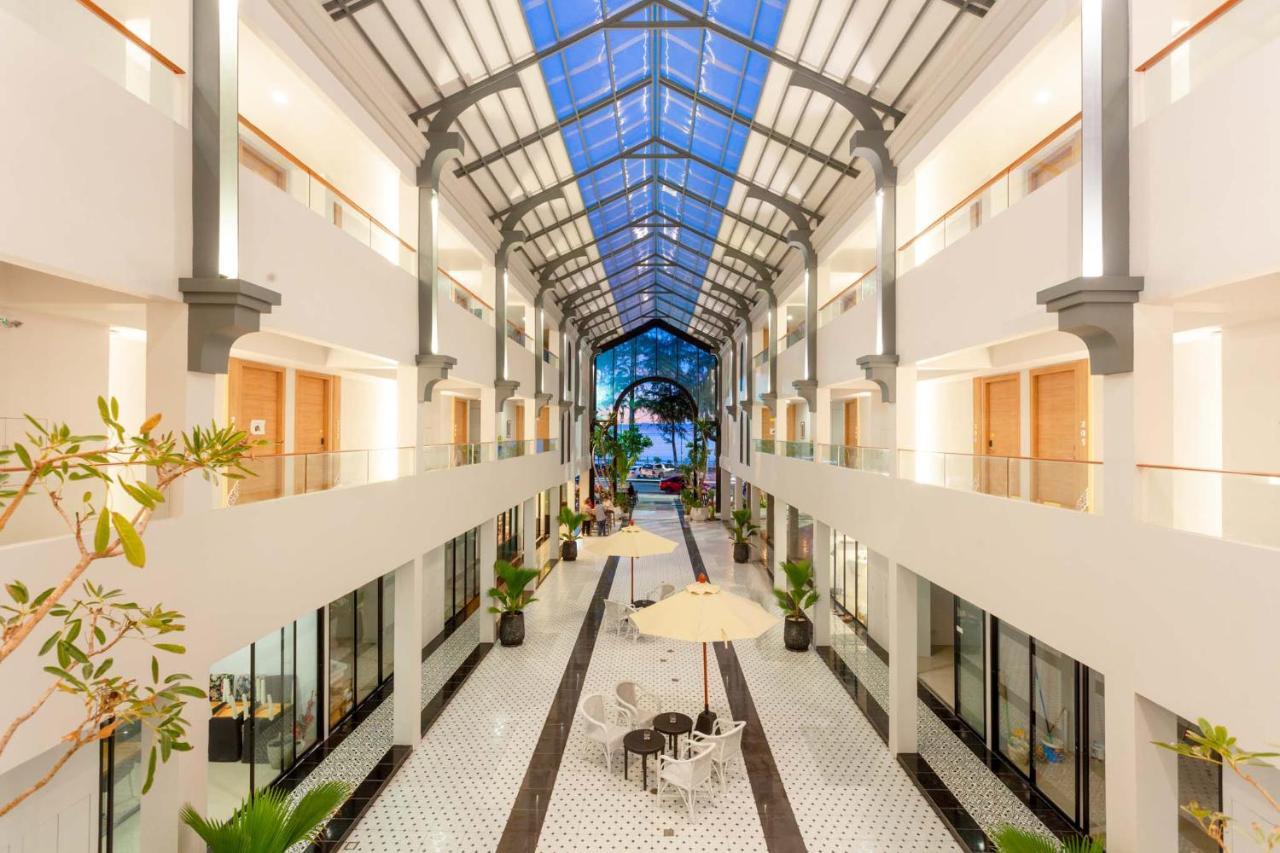 Anona Beachfront Phuket Resort-Sha Extra Plus Patong 외부 사진